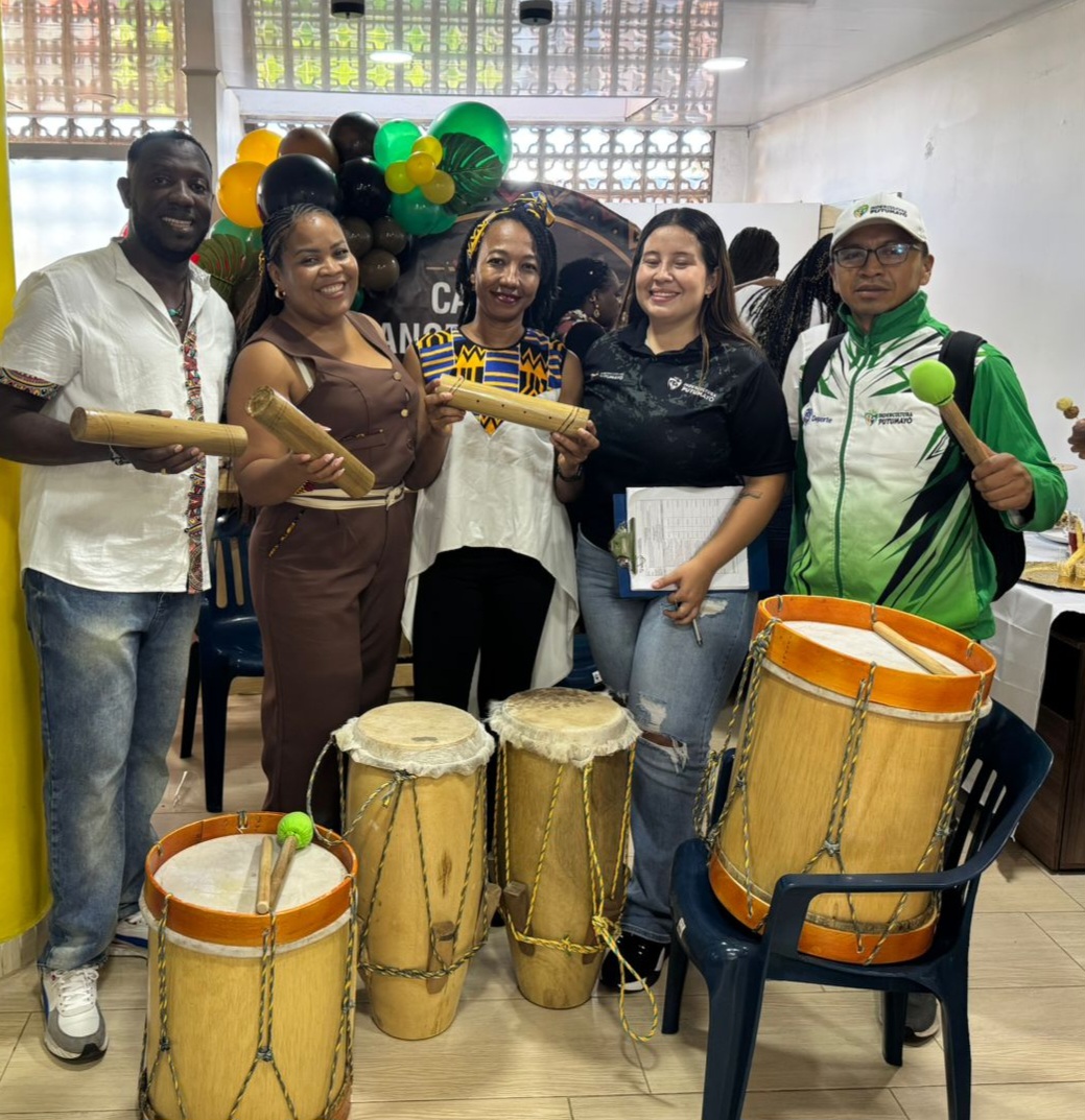 Indercultura entrega instrumentos para la Casa Ancestral Afro