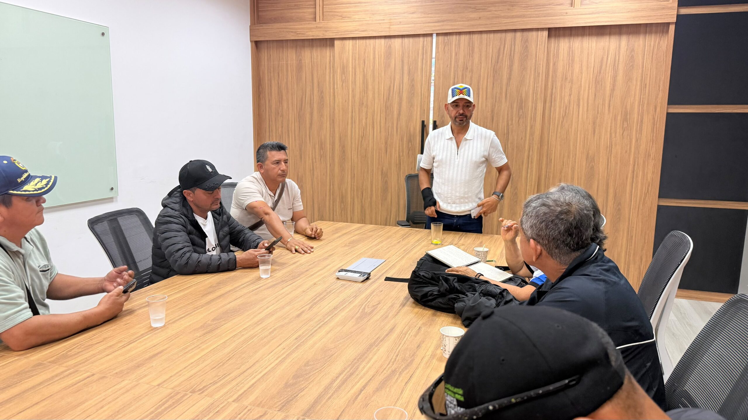 Gobernador Jhon Molina cumple compromiso histórico con comunidades del corredor vial Villagarzón – Kofanía – La Castellana