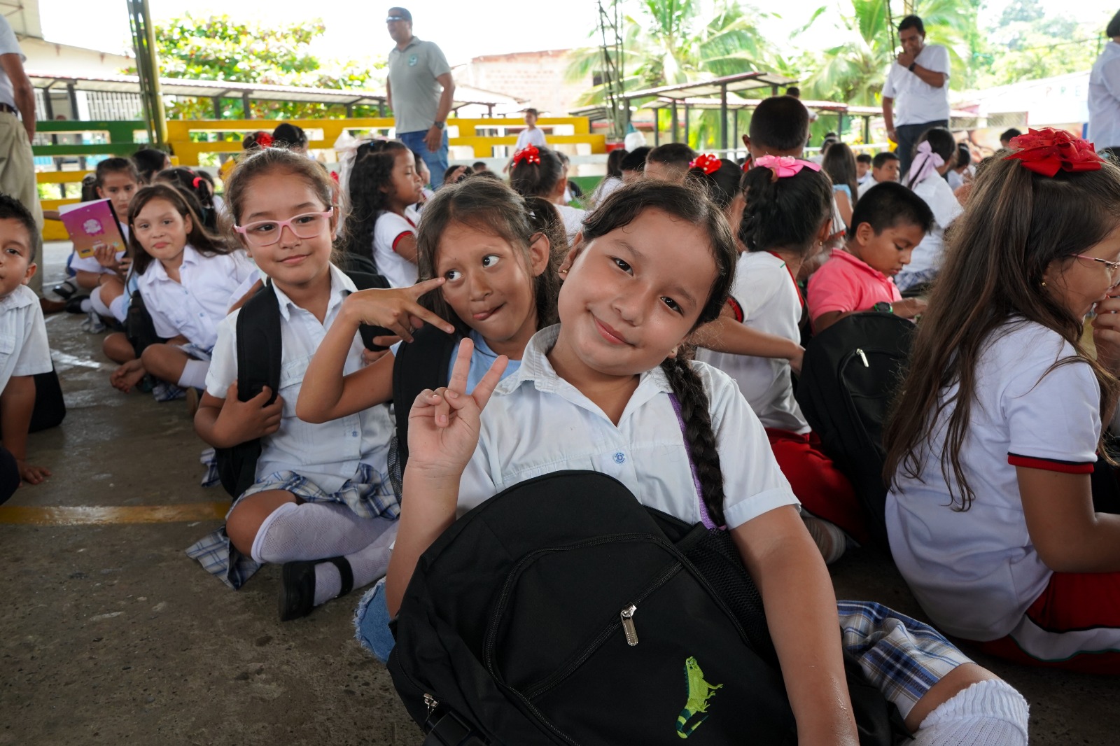 Ecopetrol impulsa la educación con la entrega de más de 52.300 kits escolares